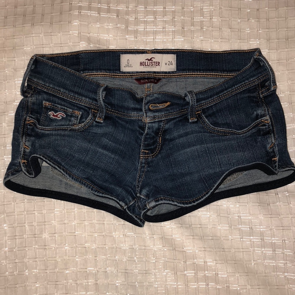 Hollister jean shorts 24/0 ⭐️SUMMER CLEARANCE!⭐️